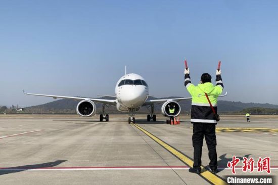 򿨡ϲ ȫ׼C919a(chn)wCCw